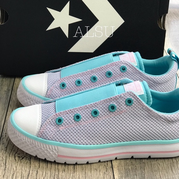 NWT Converse Ctas HyperSlip OX Cherry 🍒 BlossomW - Picture 4 of 8